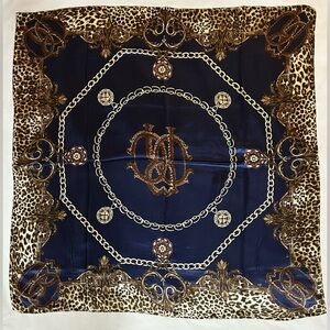 R-2222- Scarf Women's 100 % Polyester NWT